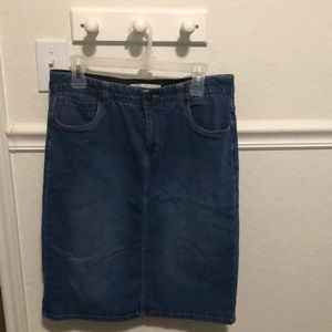 Knee length skirt-denim from Cato size 12